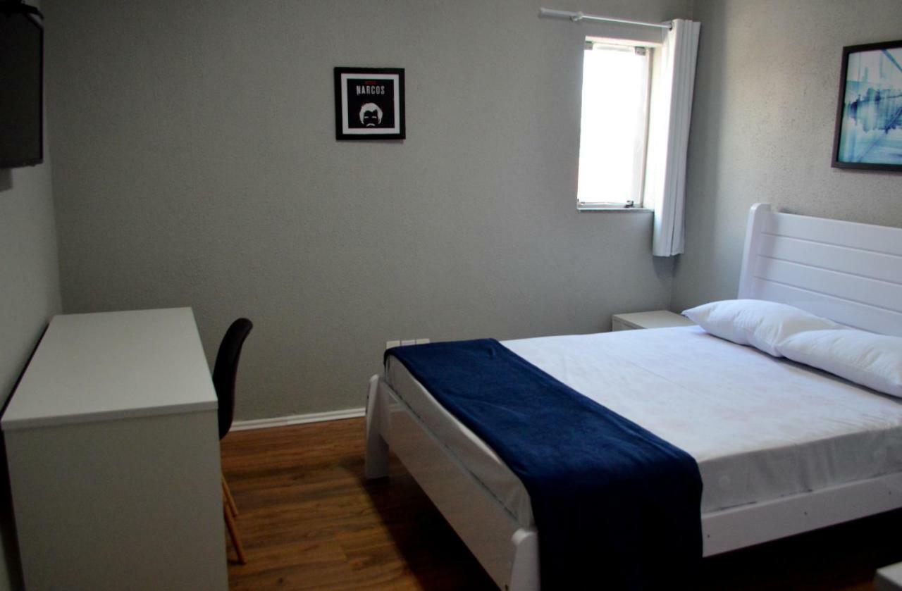 Visto Hostal *